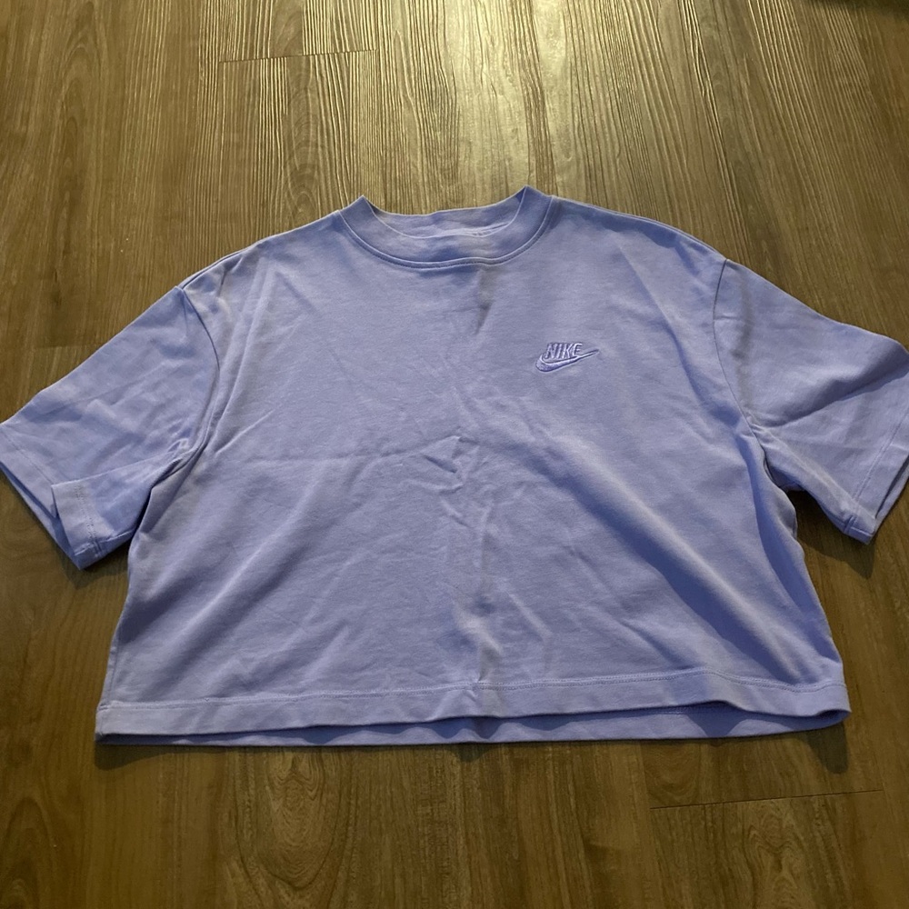 Nike cropped shirt
